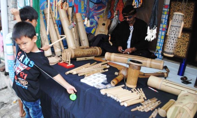 Kampung Pelangi Kreatifitas Warga Dago