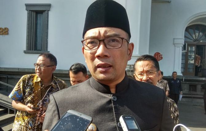 Kang Emil Titip Wajah Alun-alun