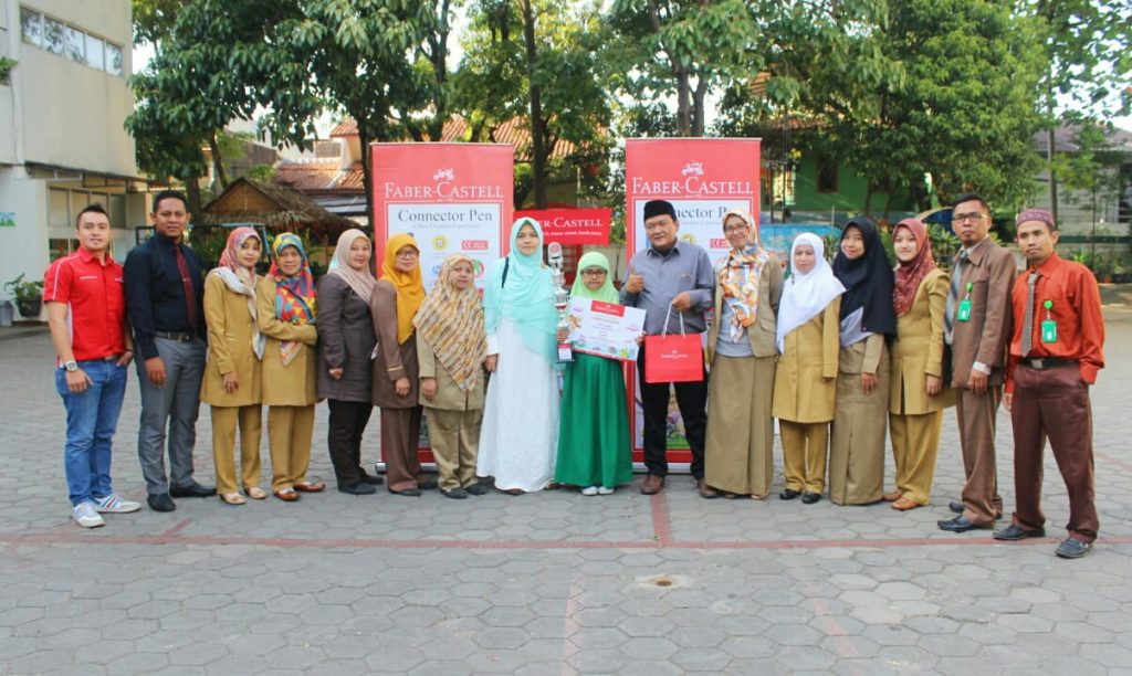 Juarai Lomba Faber-Castell, Alia Faiza Terbang ke Thailand Juarai Lomba Faber-Castell, Alia Faiza Terbang ke Thailand