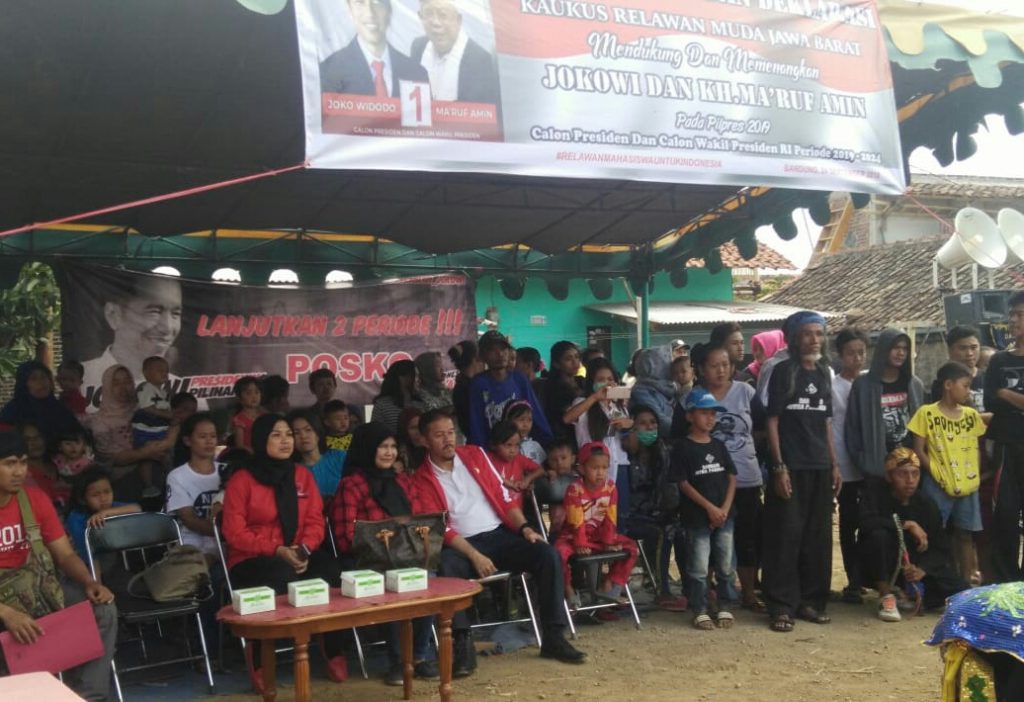 Deklarasikan Dukungan dengan Kesenian Benjang