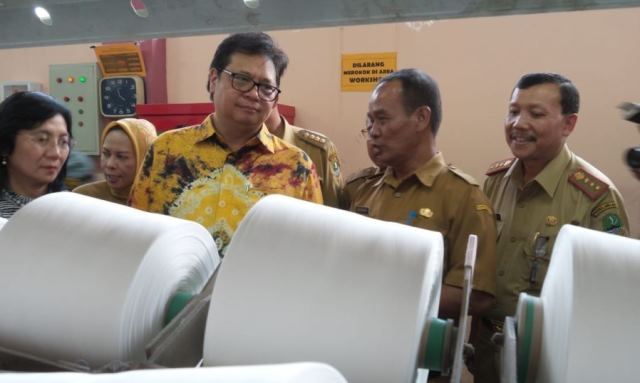 Keluhkan Naiknya Bahan Baku Tekstil