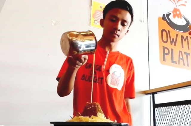 Uniknya Nasi Goreng Volcano