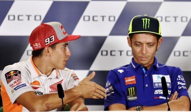 Rossi Tolak Jabat Tangan Marquez