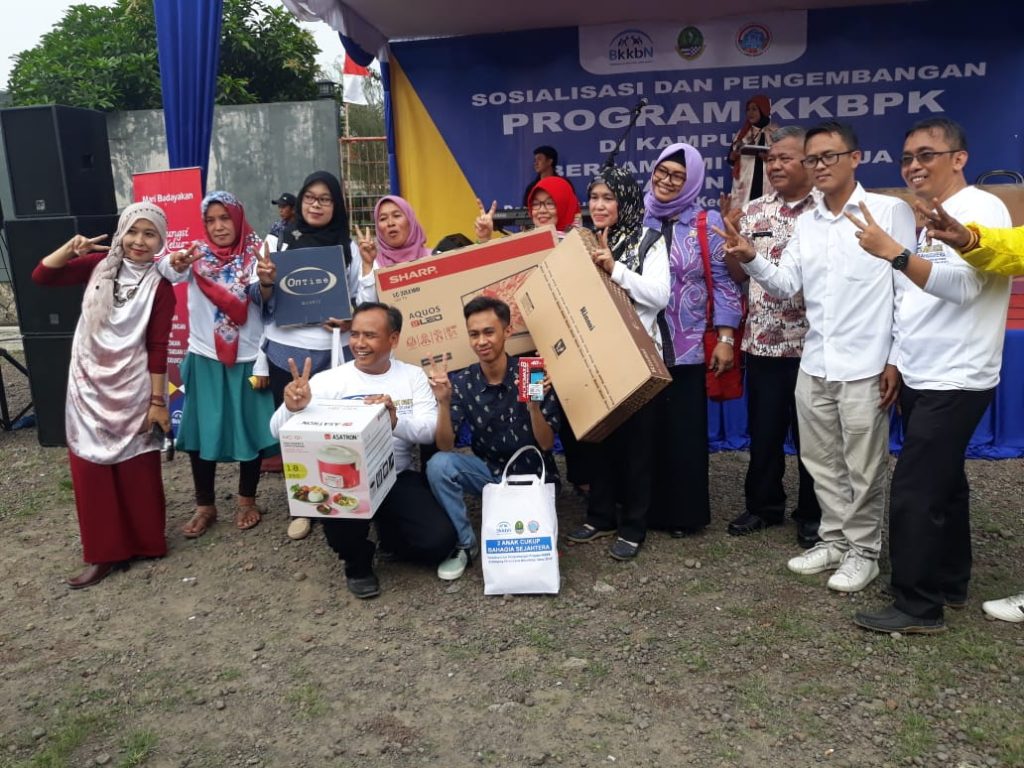 Sosialisasi Kampung KB, Komisi IX Soroti Pernikahan Dini dan Perceraian