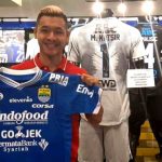 Atlet Silat Dukung Persib Juara