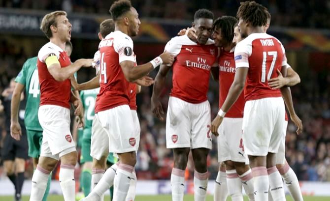 Hujan Gol Hiasi Kemenangan Arsenal