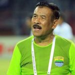 Umuh Dituding Borong Tiket