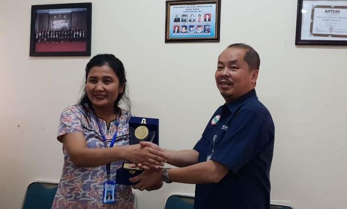 STIK Immanuel Wajibkan Mahasiswa Daftar JKN-KIS STIK Immanuel Wajibkan Mahasiswa Daftar JKN-KIS