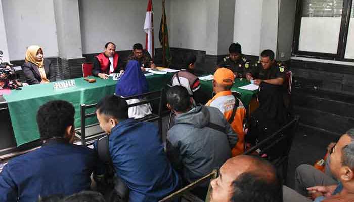 Kenakan Denda Rp 500 Ribu Setelah Buang Sampah