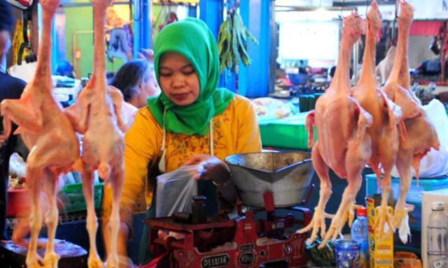 Warga Bandung Sehari Butuh 600 Ton Beras