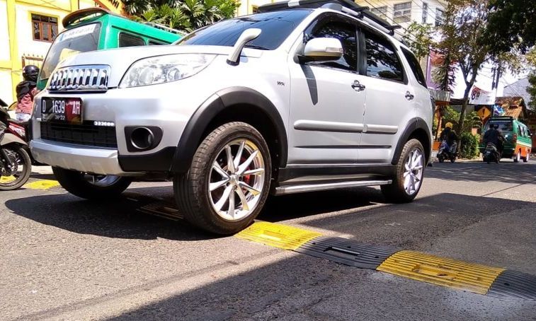 Dishub Belum Sosialisasikan Speed Bumper Dishub Belum Sosialisasikan Speed Bumper