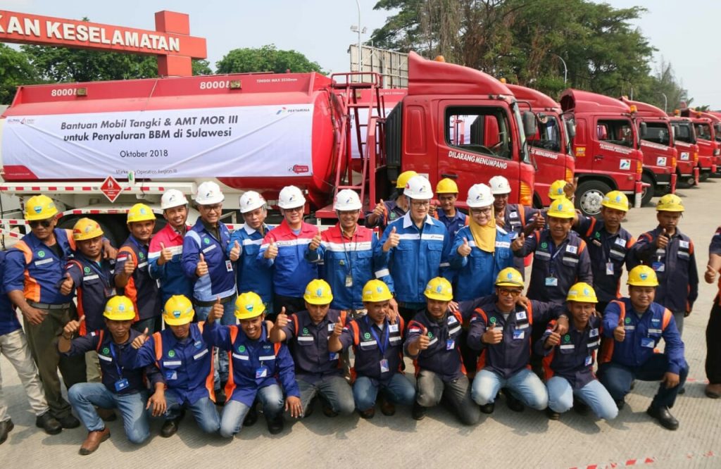 Pertamina Kirimkan Bantuan Mobil Tangki ke Sulawesi Pertamina Kirimkan Bantuan Mobil Tangki ke Sulawesi