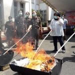 Kejari Musnahkan Barang Bukti Perkara