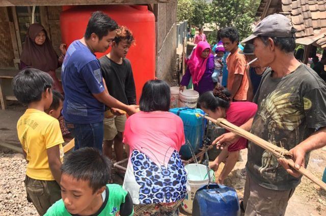 Luthfi Haffiyan Berbagi Air Bersih