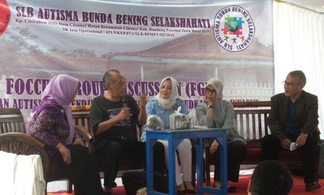 Melihat dari Dekat SLB Autisma Bunda Bening Selakshahati