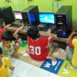 Cara mengatur waktu bermain game sebetulnya bisa dilakukan bagi setiap anak yang suka bermain game. Kedisiplinan dan pengawasan menjadi faktor penting