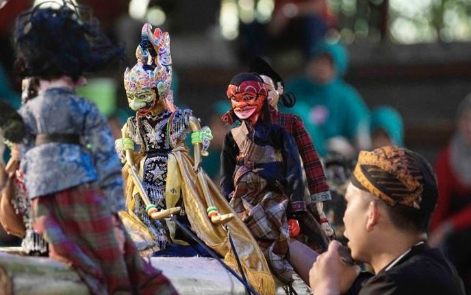 Pagelaran Wayang For Student di Graha Sanusi Hardjadinata