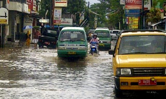 banjir panyileukan