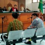 kasus suap mantan Bupati Bandung Barat, Abu Bakar.