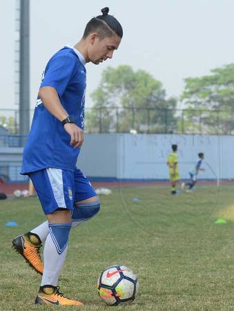 Janjikan Solid dengan Pemain Baru