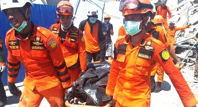 Korban Tewas Tembus 1.203 Korban Tewas Tembus 1.203