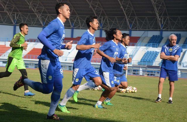 Persib Putuskan Bertolak ke Bali persib fokus latihan