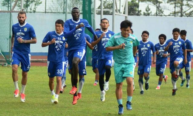 Lima Pemain Tetap Berlatih