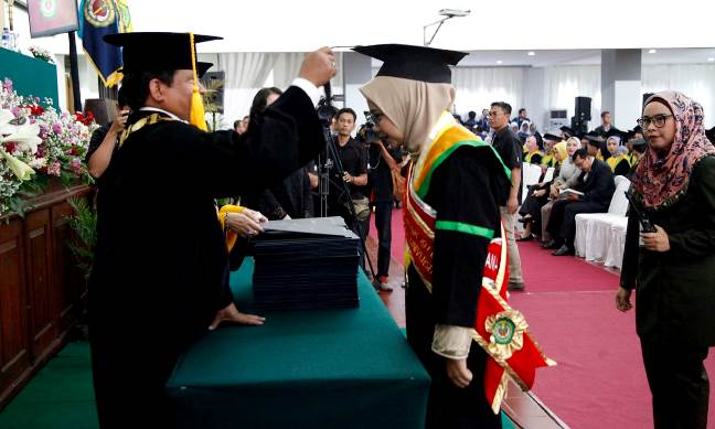 Lulusan Unjani Diharapkan Bisa Berkontribusi Dalam Pengembangan Kampus