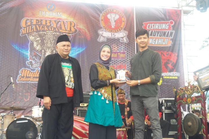 Kembangkan Keberadaan Perguruan Silat Kembangkan Keberadaan Perguruan Silat