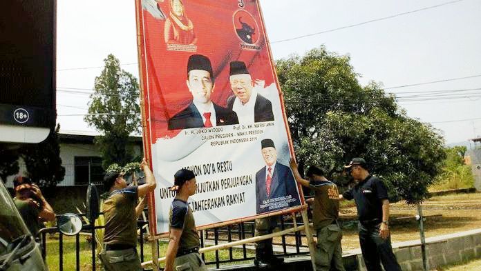 Sepakat Rubah Ukuran Alat Peraga Kampanye Sepakat Rubah Ukuran Alat Peraga Kampanye