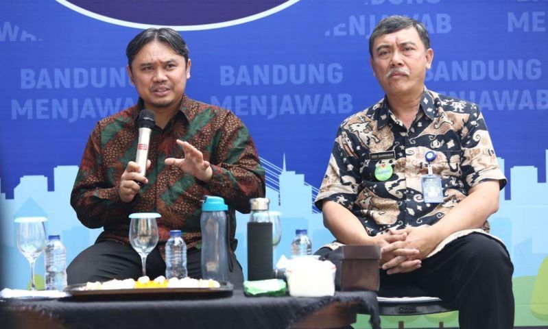 Kang Pisman Kembangkan Website dan WhatsApp Kang Pisman Kembangkan Website dan WhatsApp