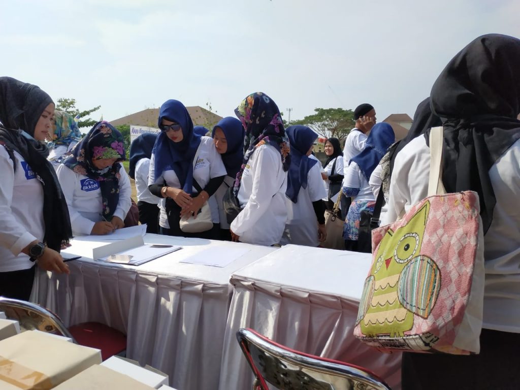 BKKBN: Pengendalian Penduduk Lewat Program Kampung KB BKKBN: Pengendalian Penduduk Lewat Program Kampung KB