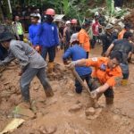 Tiga Rumah Tertimbun Longsor, Empat Orang Meninggal Dunia