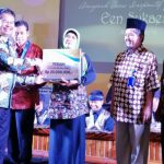 Lima Orang Guru Raih Een Sukaesih Award 2018
