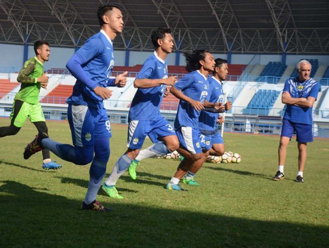 Fokus Benahi Psikologis Pemain