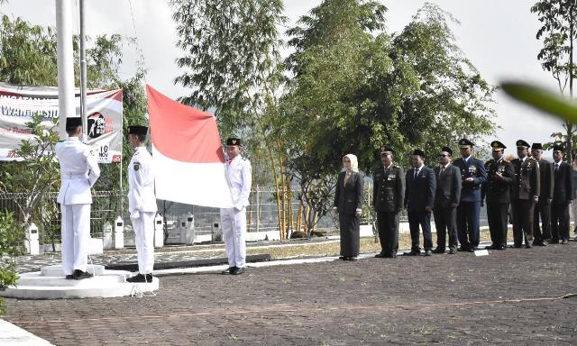 Lahirkan Pahlawan Milenial Berprestasi Lahirkan Pahlawan Milenial Berprestasi