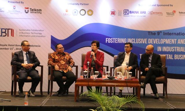 Pendidikan Karakter Hadapi Era Industri 4.0 Pendidikan Karakter Hadapi Era Industri 4.0