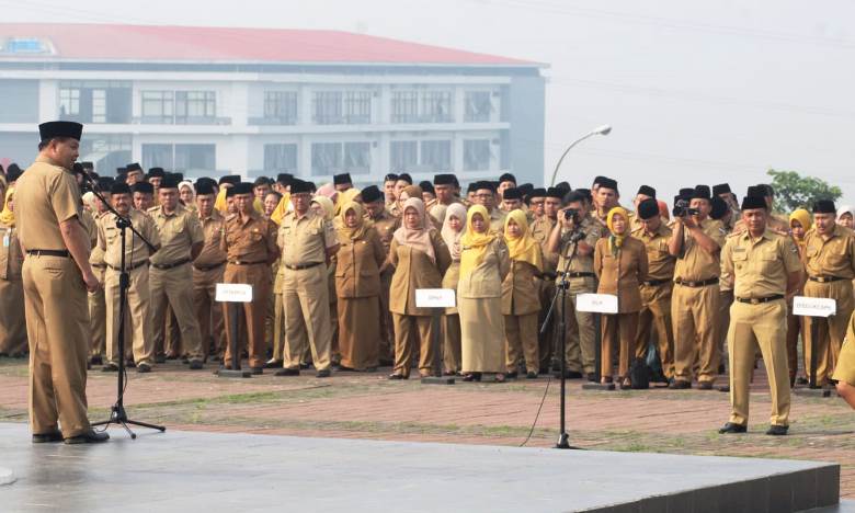 Bupati Soroti Kinerja ASN