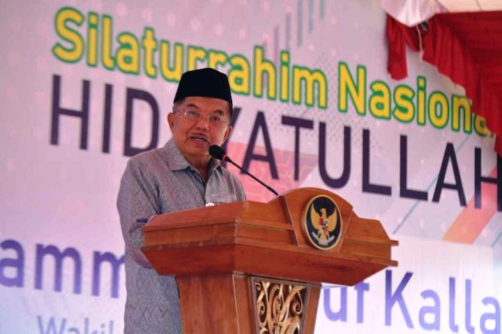 JK: Kedudukan Syariah Lebih Tinggi dari UU JK: Kedudukan Syariah Lebih Tinggi dari UU