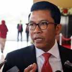 Jokowi Batal Naikkan Cukai Rokok