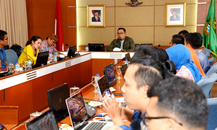 Menciptakan Manusia Unggul Lahir Batin Menciptakan Manusia Unggul Lahir Batin