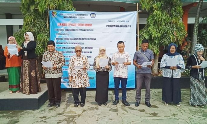 SMPN 2 Cileunyi Peringati Hari Anak Internasional