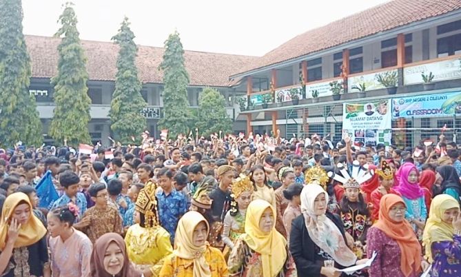 Peringati Hari Anak, SMPN 2 Cileunyi Gelar Pentas Seni