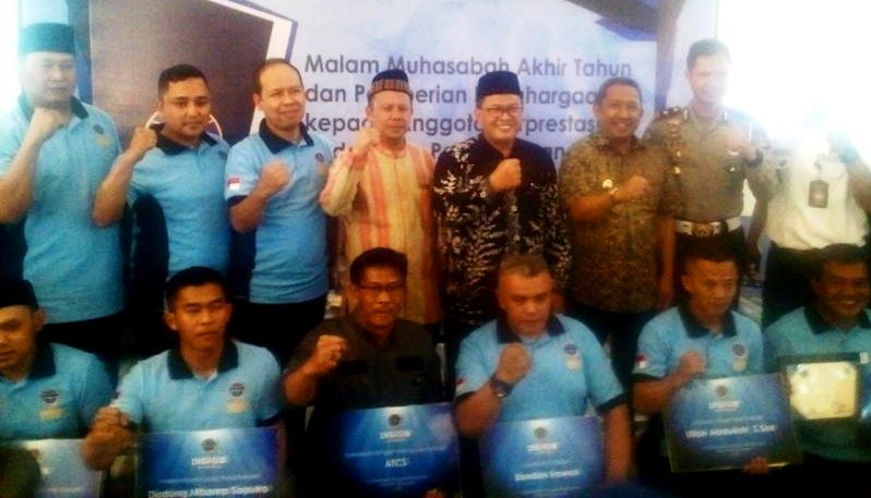 8 Petugas Dishub Diganjar Penghargaan 8 Petugas Dishub Diganjar Penghargaan