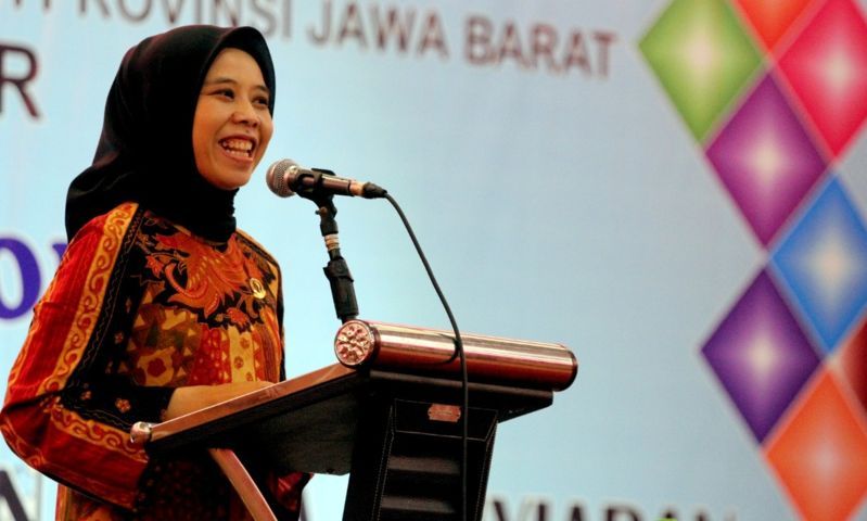 Kaum Perempuan Harus Peduli Politik Kaum Perempuan Harus Peduli Politik