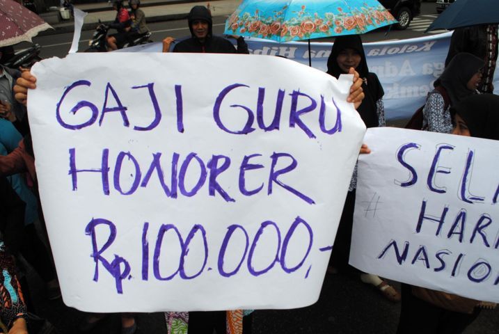 Tunjangan Guru Honorer Batal Direalisasi Tunjangan Guru Honorer Batal Direalisasi