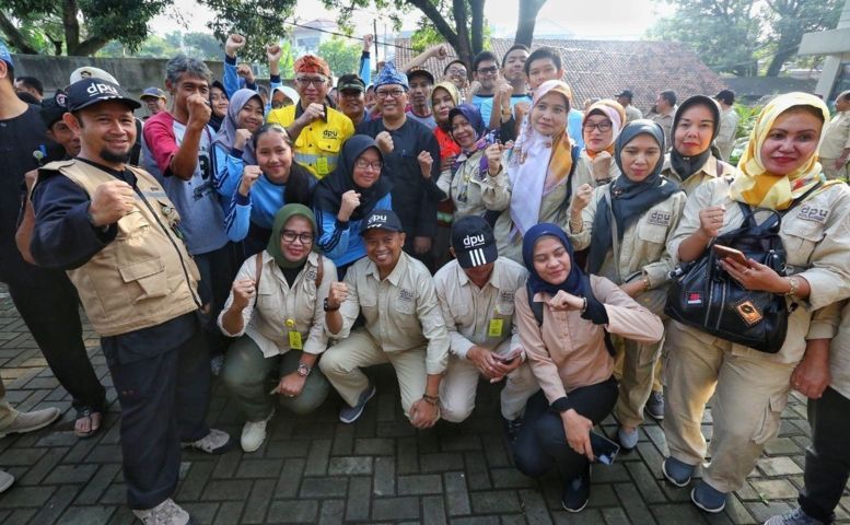 DPU Kota Bandung Lakukan Pengerukan Sedimentasi Sungai