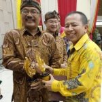 Berikan Apresiasi Guru dan Siswa Berprestasi
