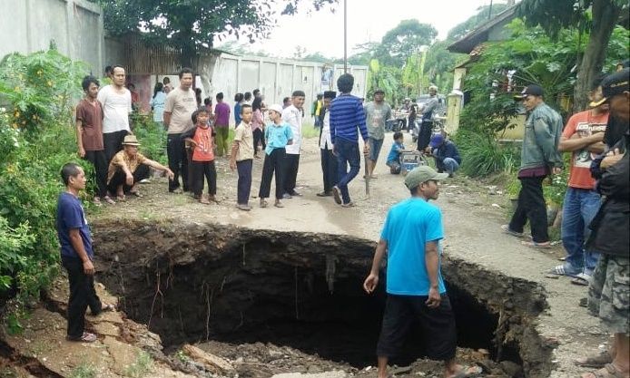 Tanah Amblas di Jalan Cantilan