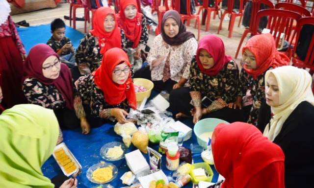 Dorong Pemberdayaan Ekonomi bagi Kaum Perempuan Dorong Pemberdayaan Ekonomi bagi Kaum Perempuan